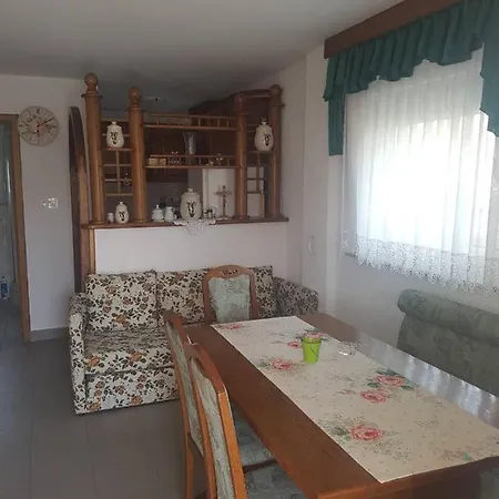 Apartment Petrcane Apartment *