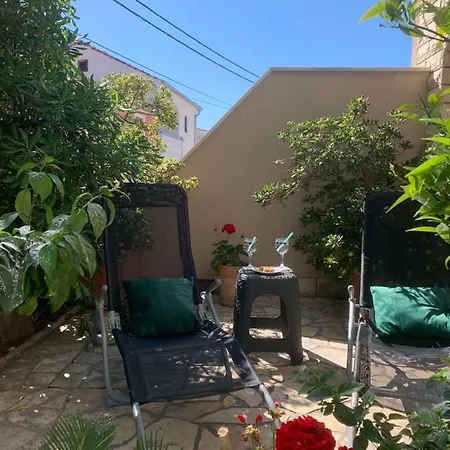 Apartment Petrcane