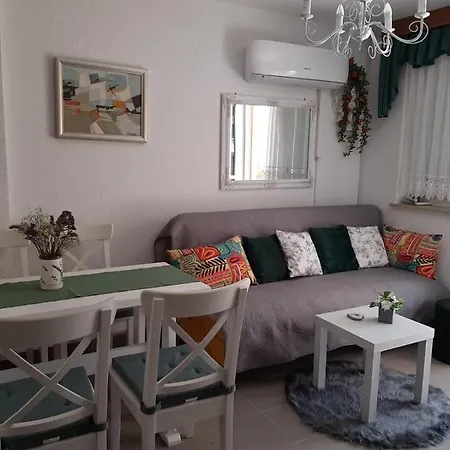 Apartment Petrcane Apartment *